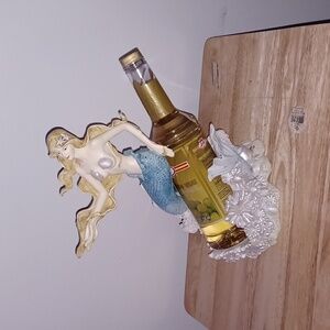 Wine holder
